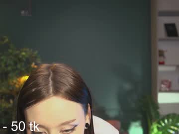 webcam girl ella_knockers_xl capture image #2085997