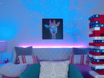 webcam girl holihurricane capture image #2581568