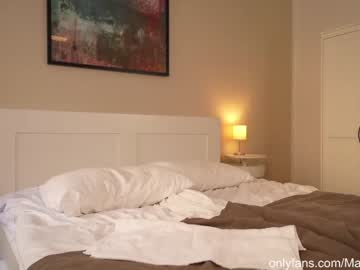 webcam couple daily_wet capture image #2038451