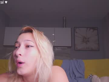 webcam girl aveksmr capture image #880997
