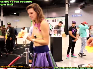 webcam couple honeyand_thebear capture image #3785914