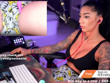 webcam girl evelyne92 capture image #2942530