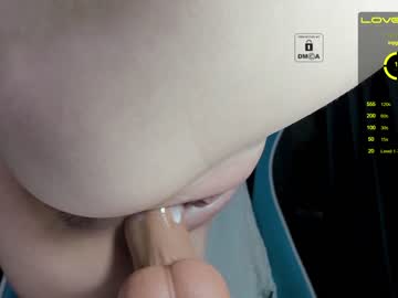 webcam girl _witch__ capture image #1081246