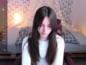 webcam girl katie_petite capture image #2366256