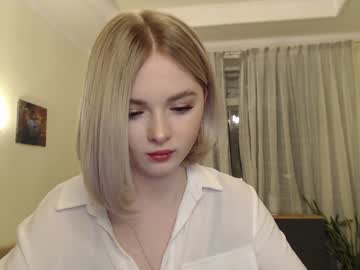 webcam girl yvaine777 capture image #1332189