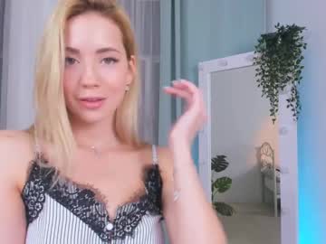 webcam girl emmi_rosee capture image #1569439