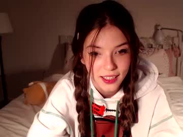 webcam girl christine_horny capture image #1834005