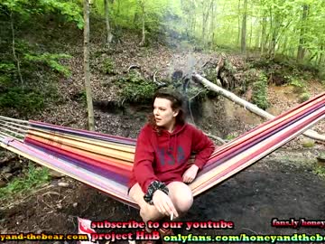 webcam couple honeyand_thebear capture image #2531410
