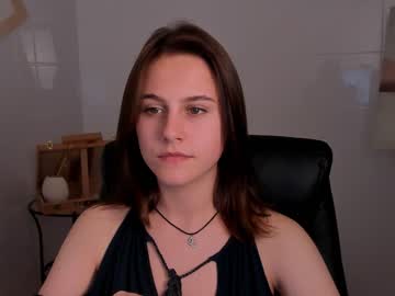 webcam girl valerie_shine capture image #354744