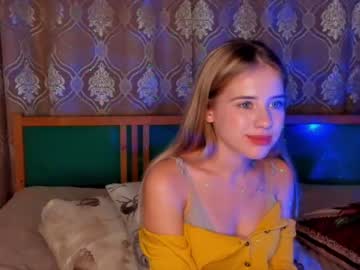 webcam girl debragrace capture image #4042320
