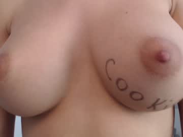 webcam girl drink_my_juices capture image #2086530