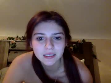webcam girl universitybabyxoxo capture image #4591838
