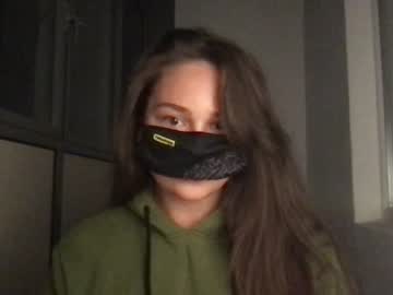 webcam girl leyla_on_sport capture image #3621672