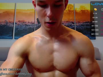 webcam man destroy_boy capture image #3003904