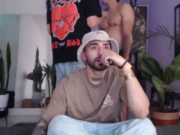 webcam man fratguysonline capture image #3446982
