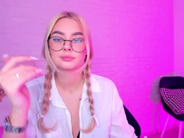 webcam girl 8a8y_nura capture image #2132001