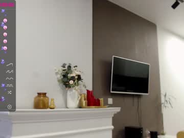 webcam girl small_blondee capture image #2672177