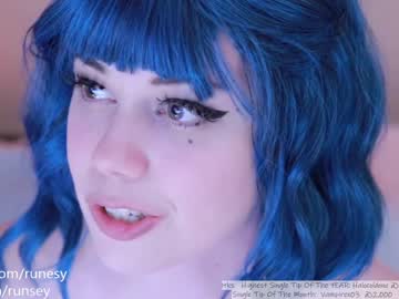 webcam girl runesy capture image #2322883