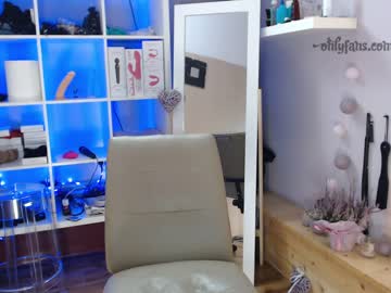 webcam girl taralanes capture image #515731