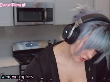 webcam girl evelynpiers capture image #272747
