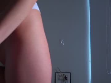 webcam girl houseofkei capture image #2271682