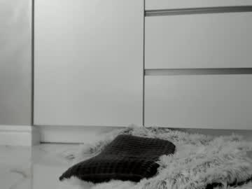 webcam girl meryfoxxx capture image #4440074