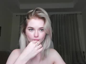 webcam girl yuppiyulia capture image #548615