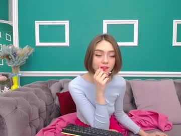webcam girl adelewilson__ capture image #1013270