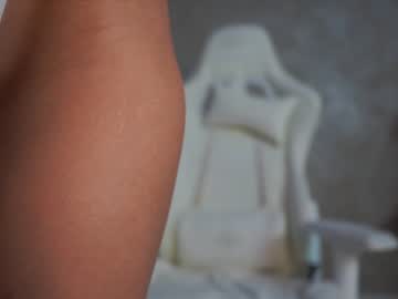 webcam girl xoxo_emma capture image #3022033