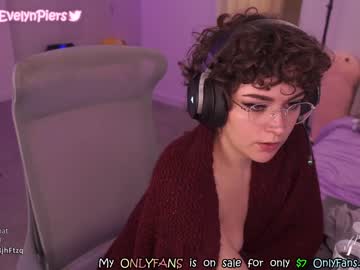 webcam girl evelynpiers capture image #3511453