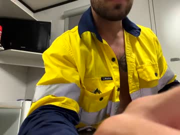 webcam man straighttradie34 capture image #5051995