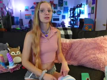 webcam girl emmasky69 capture image #4071067