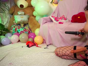 webcam girl juicyandthepussyblvd capture image #857281