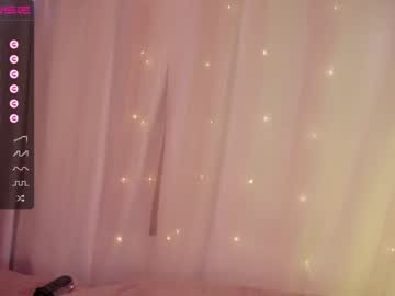 webcam girl alice_in_boobsland capture image #5022497