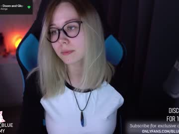 webcam girl blue_mooncat capture image #1191179