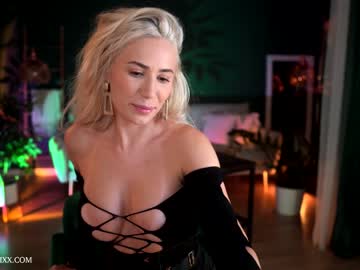 webcam girl provocatrixx capture image #4091251