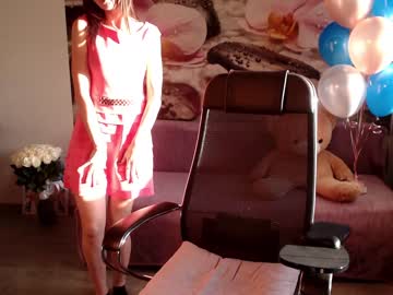 webcam girl jennycutey capture image #4544103