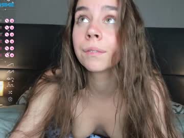 webcam girl monika_youthfull capture image #4674387