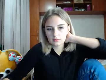 webcam girl melena_shy capture image #422824