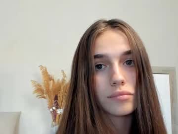 webcam girl whitneyfarro capture image #5562554