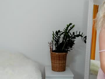 webcam girl super_pusichki capture image #2978366