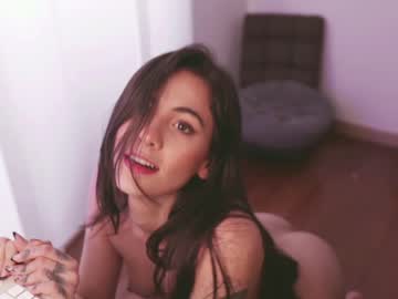 webcam girl gia_baker capture image #1889008