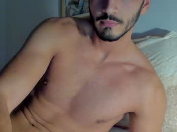 webcam man hola_hola_555 capture image #985870