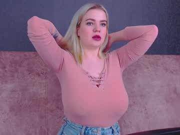 webcam girl blondiebetsy capture image #1559975
