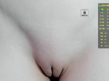 webcam girl _witch__ capture image #1043257