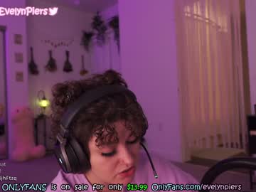webcam girl evelynpiers capture image #3758743