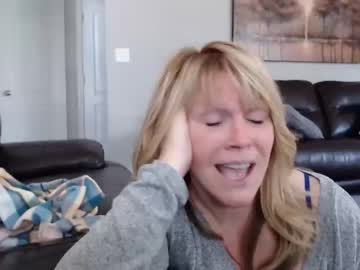 webcam girl daniluvs2 capture image #2001027