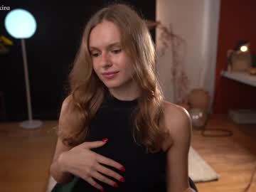 webcam girl chillwithkira capture image #4979644
