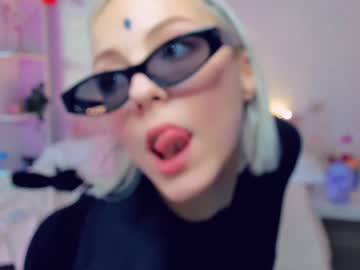 webcam girl space__jam capture image #1702697