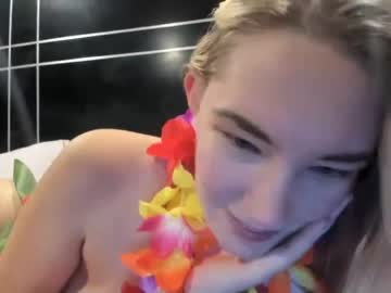 webcam girl mariah95 capture image #763437
